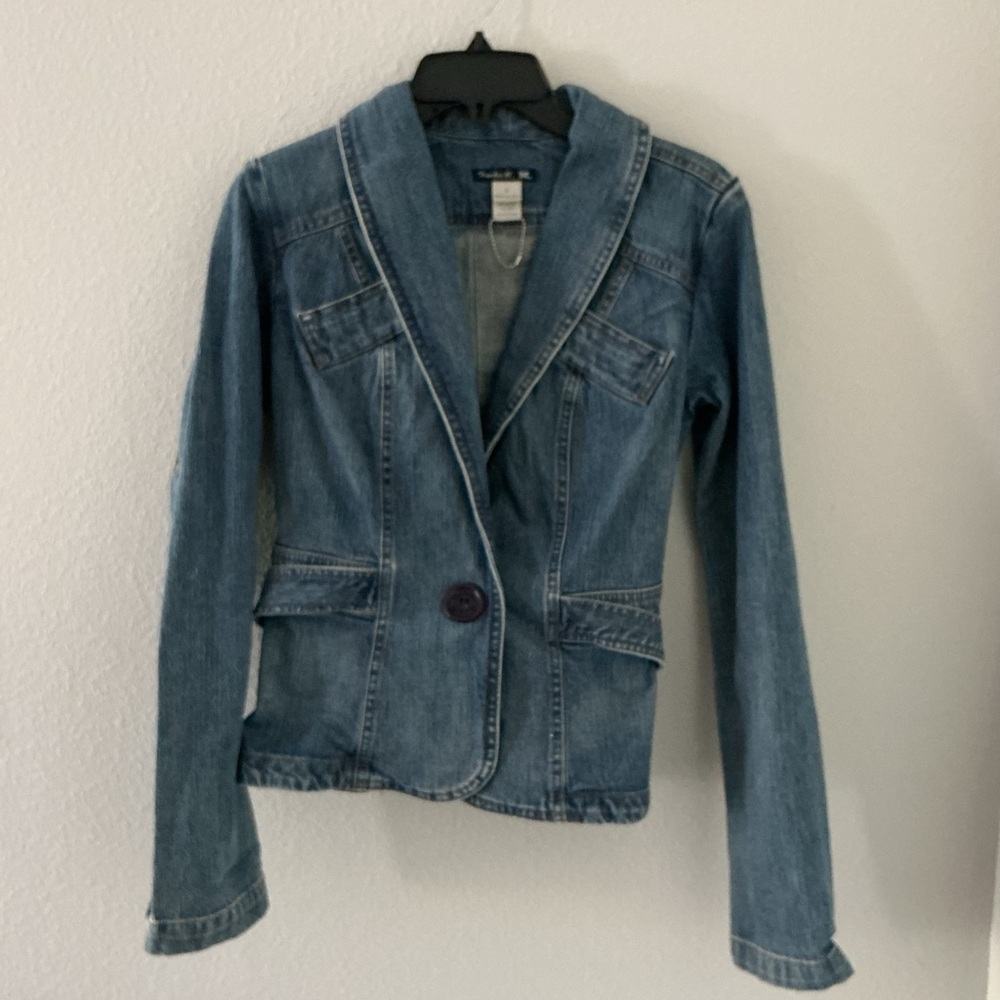 Frankie B. Fitted Denim Blazer
